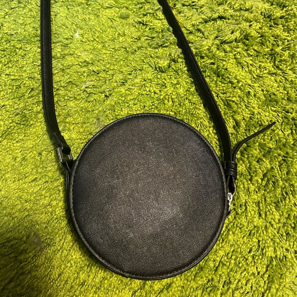 round shape crossbody bag
